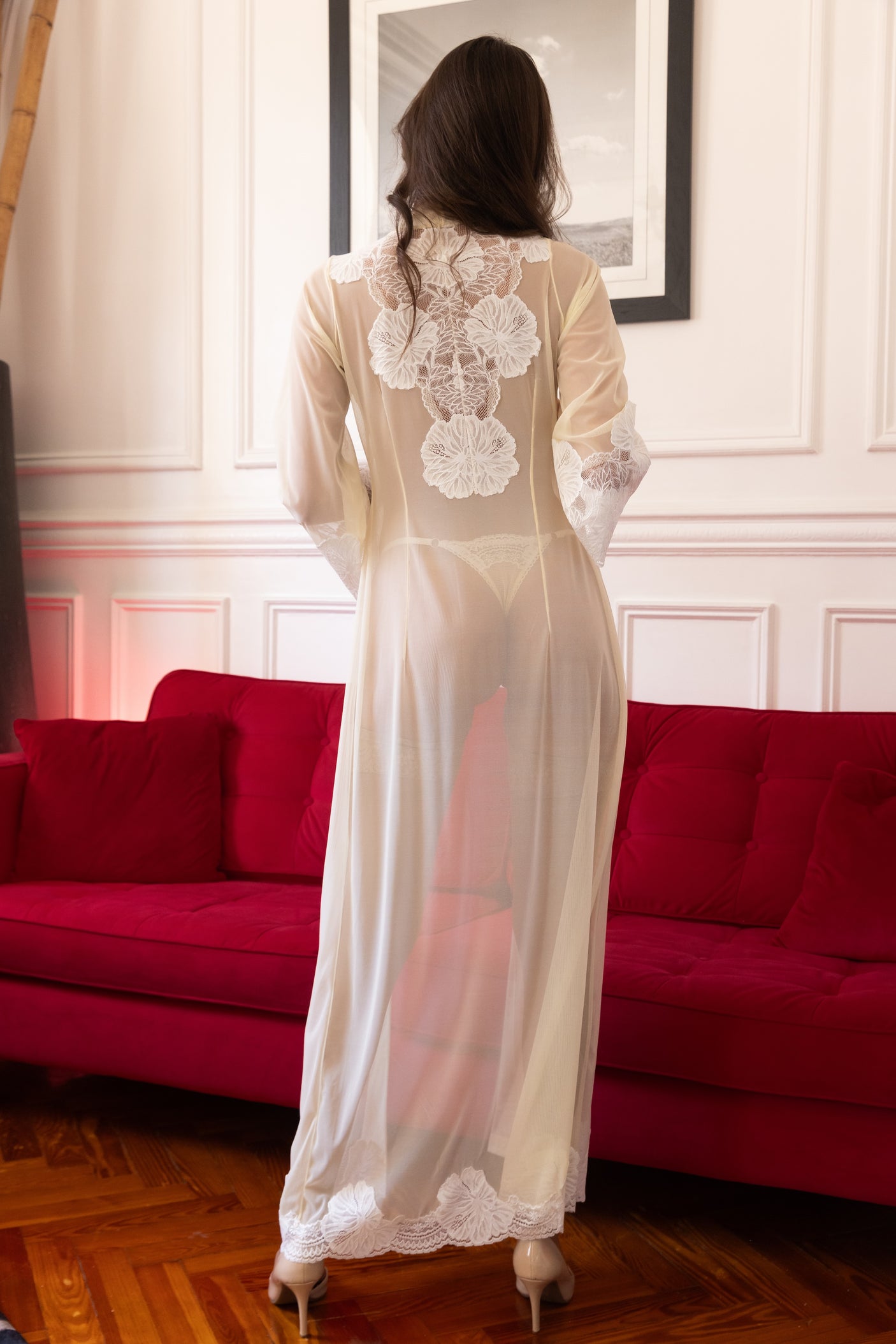 Elara Robe